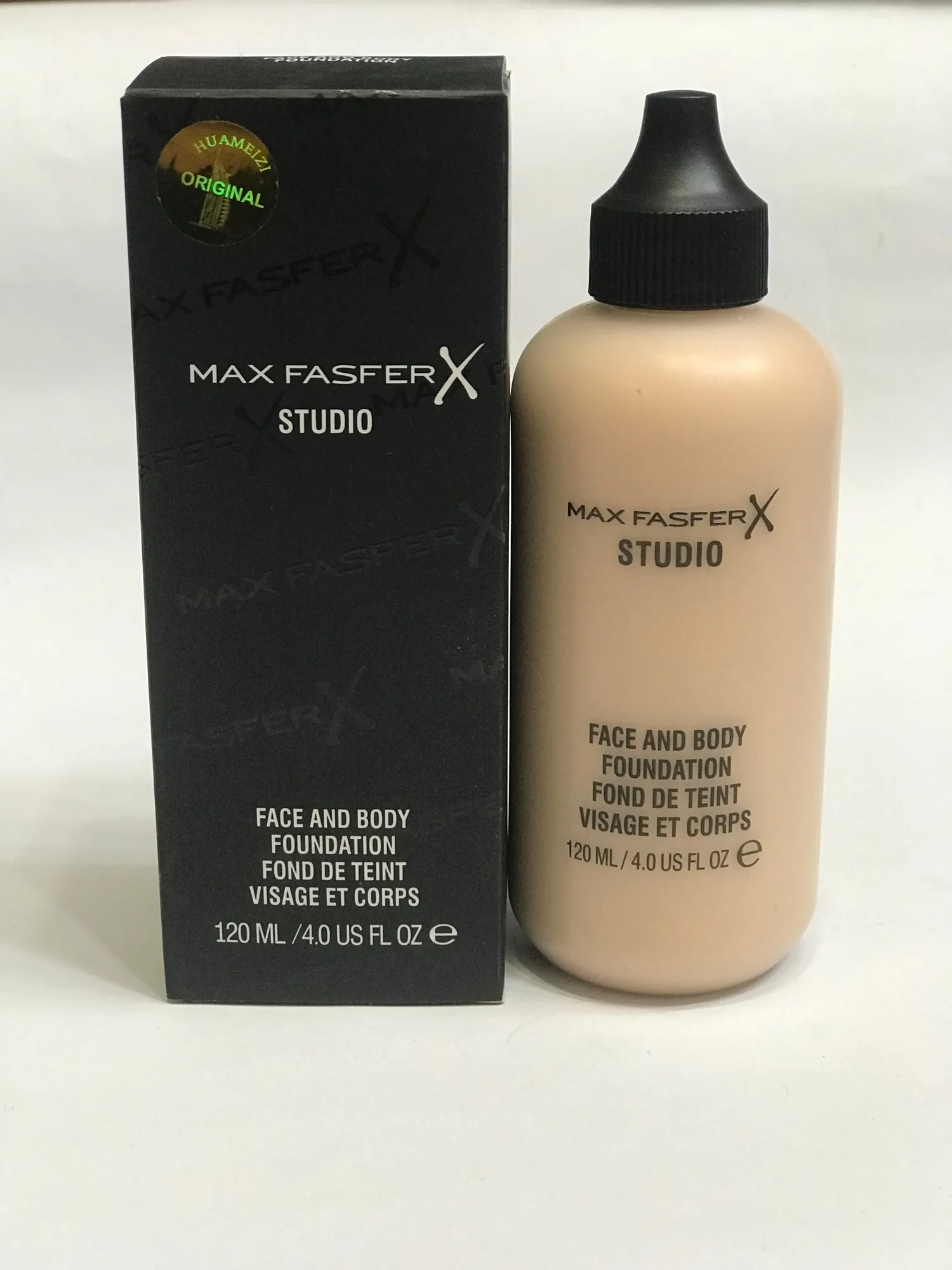 Max FasferX studio Face and Body Foundation