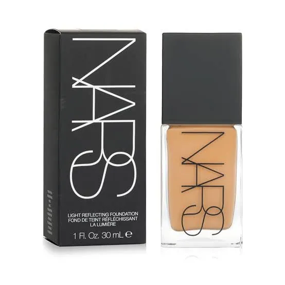 Light Reflecting Foundation Hydrating Weightless Formula for Natural Radiant Finish Long Lasting Coverage for All Skin Types
